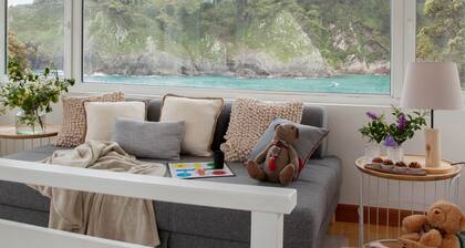 Wishome- Villa overlooking the sea, heated swimming pool