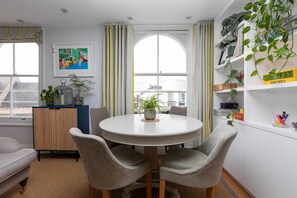 Basic Apartment, Multiple Beds | Dining - Spacious 3 Bedroom in Notting Hill With Balcony (London)