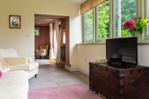 Living room - Perfect to Spend Time With Family and Friends (Battle)