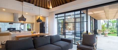 32-inch LED TV with cable channels, TV, fireplace