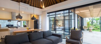 The Kons Villa Bali Seminyak