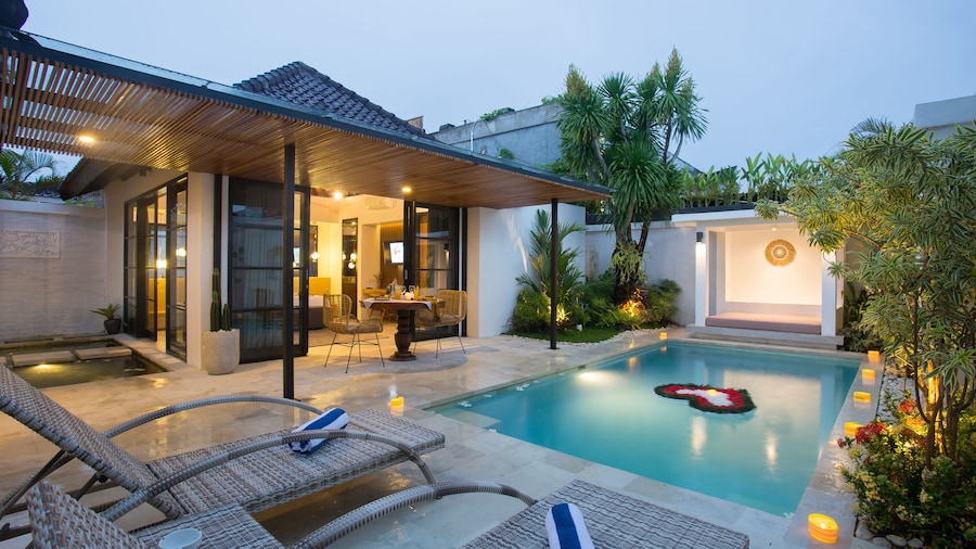 The Kons Villa Bali Seminyak