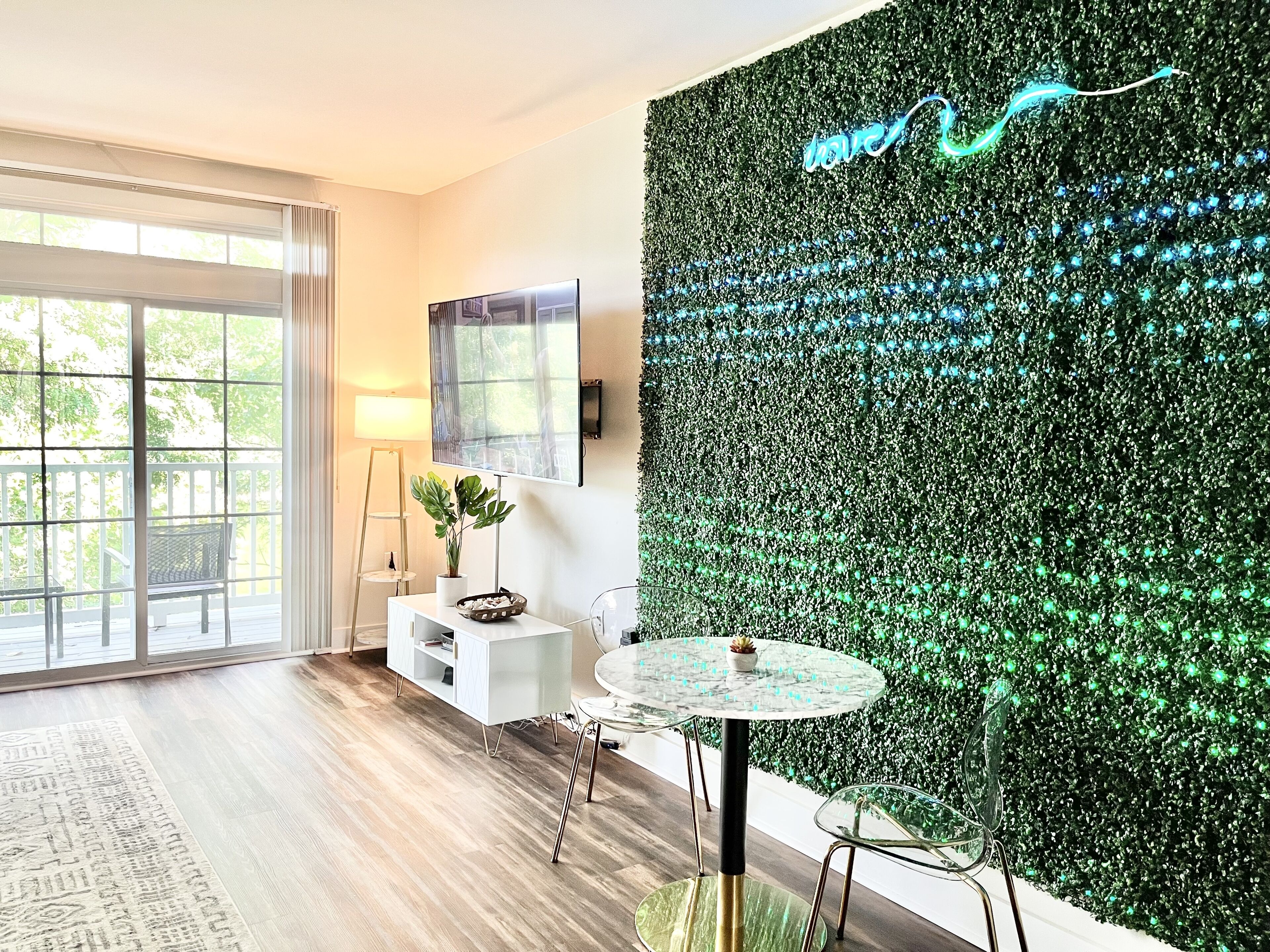 Oliver Capital | Relaxing Zen Suite