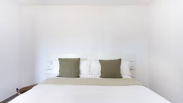 1 slaapkamer, een strijkplank/strijkijzer, reisbedje, gratis wifi