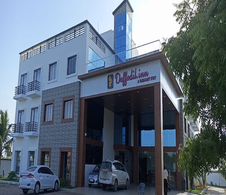 Exterior. Daffodil Inn