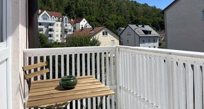 Moderne Monteurwohnung mit Balkon (SAD154)