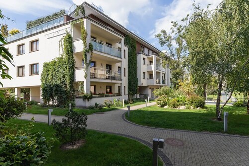Modern Apartment | Balcony and Private Parking