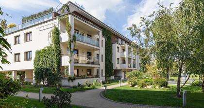 Modern Apartment | Balcony and Private Parking
