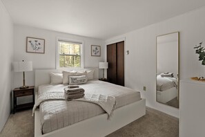 2 chambres, fer et planche à repasser, lit parapluie, Wi-Fi gratuit