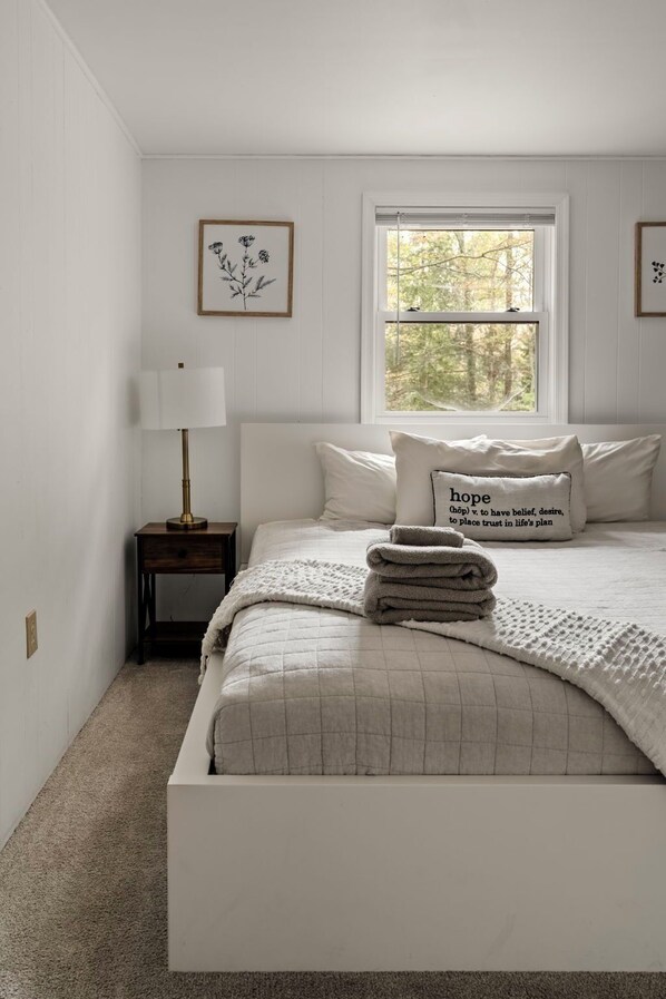 2 bedrooms, iron/ironing board, travel crib, free WiFi