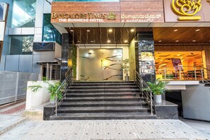 Exterior - Bangalore Times by Alaya Stays (Bengaluru)