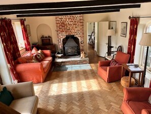 TV, fireplace, table tennis, books - Self-catering in the Kent countryside (Canterbury)