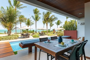 Apartment | Outdoor dining