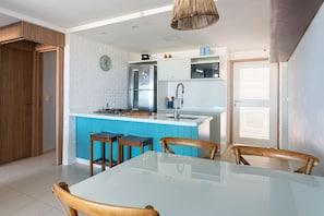 Apartment | Private kitchen | Full-sized fridge, microwave, oven, stovetop