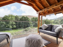 2 bedrooms, individually decorated, individually furnished, free WiFi