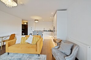Living area - The Lady Isadora by Kasar Stays (Maidstone)
