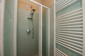 Basic Apartment | Bathroom | Shower, bidet, towels, soap