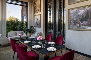Dining - Maysan Doha Lxr Hotels & Resorts (Al Rayyan)