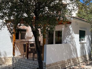 Apartment (Matija - 30 m from sea - A2(2+2)) | Terrace/patio