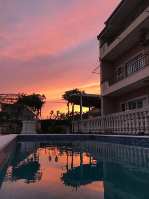 Alberca al aire libre 