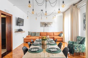 Departamento (Dava - with pool - A1(4+2)) | Restaurantes