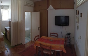 Apartment (Slavica - free WiFi - A1(4)) | Dining