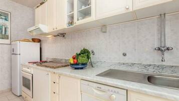 Apartment (Nada - 20m from beach - A4-veliki(4)) | Private kitchen