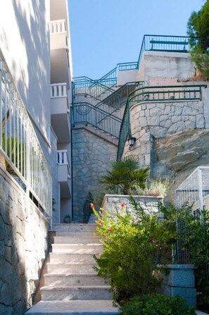 Estudi (Beachfront luxury condos - SA6(2+1)) | Exterior