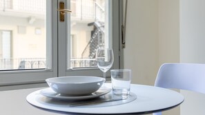 Junior Studio, Ensuite | Living area | Flat-screen TV