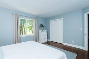 4 quartos, ferros/tábuas de passar roupa, berço de viagem, Wi-Fi