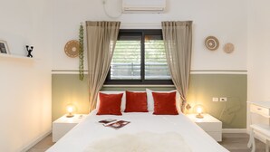 Apartment, 2 Bedrooms, 2 Bathrooms - Modern & Design by FeelHome (Tel Aviv)