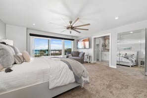 3 bedrooms, iron/ironing board, free WiFi, bed sheets - Luxury Townhome with Panoramic Ocean Views (Dana Point)