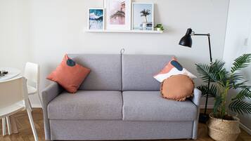 Apartment (1 Bedroom) | Interior