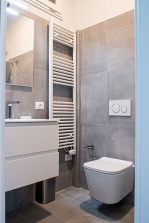 Bidet, toallas