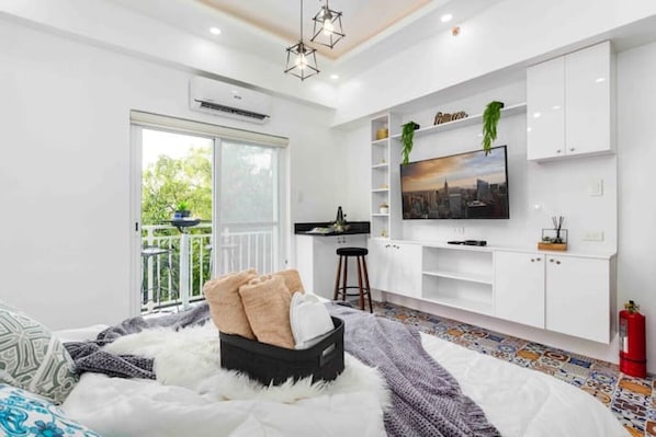 Smart TV, streaming services