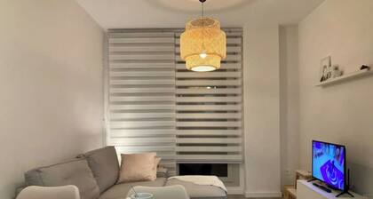 Central apartment with private parking