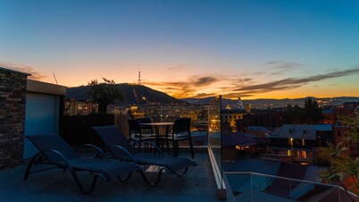 Hotel Banovani, Tbilisi