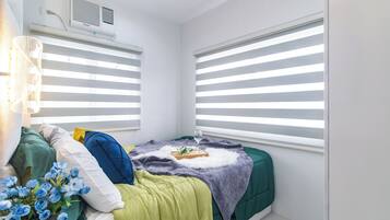1 habitación, tabla de planchar con plancha, wifi gratis y ropa de cama