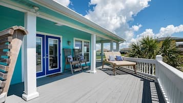 House, 4 Bedrooms | Property grounds