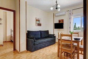 TV, DVD player