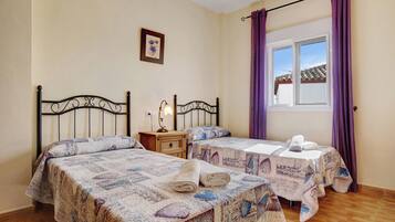 2 habitaciones, wifi gratis y ropa de cama