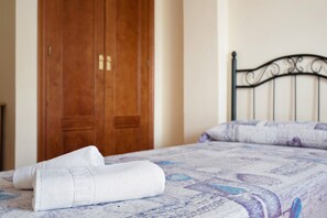 2 bedrooms, free WiFi, bed sheets