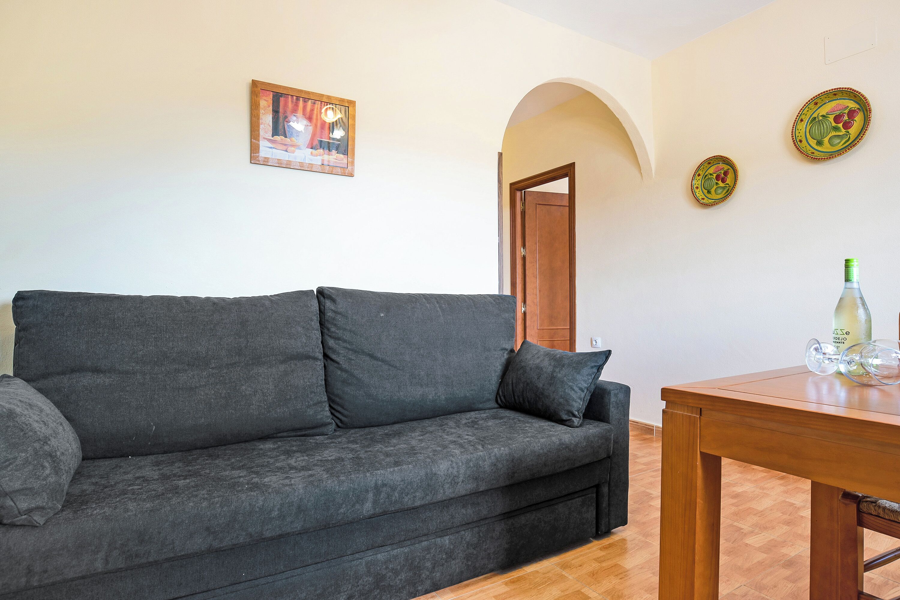 Een televisie en een dvd-speler