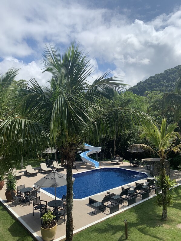 Outdoor pool - Delta Maresias Club by SmartSharing (São Sebastião)