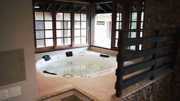 浴缸、蒸氣室