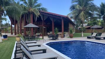 Piscina externa