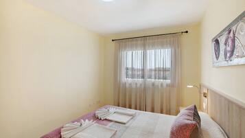 2 Schlafzimmer, Bügeleisen/Bügelbrett, kostenloses WLAN, Bettwäsche