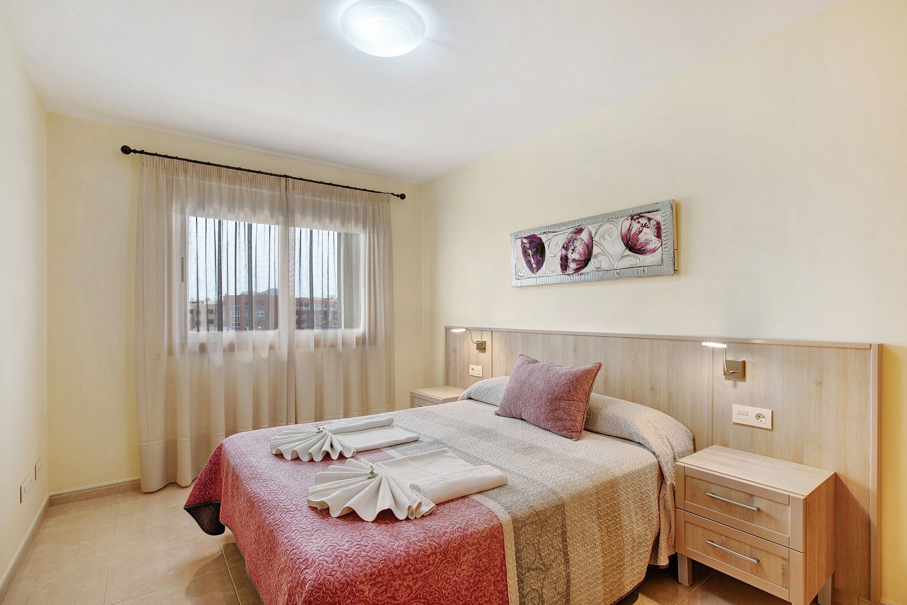 2 habitaciones, tabla de planchar con plancha y wifi gratis 