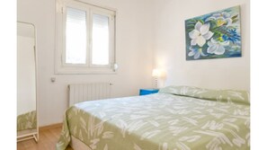 2 camere, culla da viaggio, Wi-Fi gratuito, lenzuola