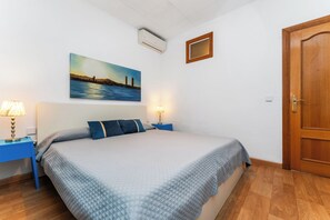 2 camere, culla da viaggio, Wi-Fi gratuito, lenzuola